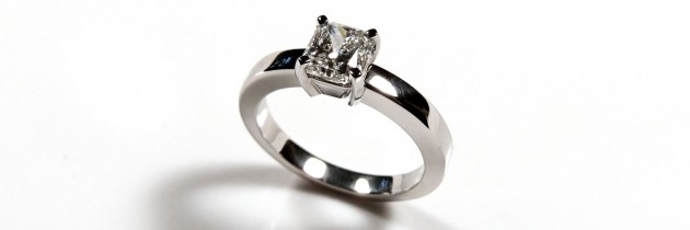 Finding The Perfect Wedding Ring When Shopping For Diamond Jewelry in Waukesha