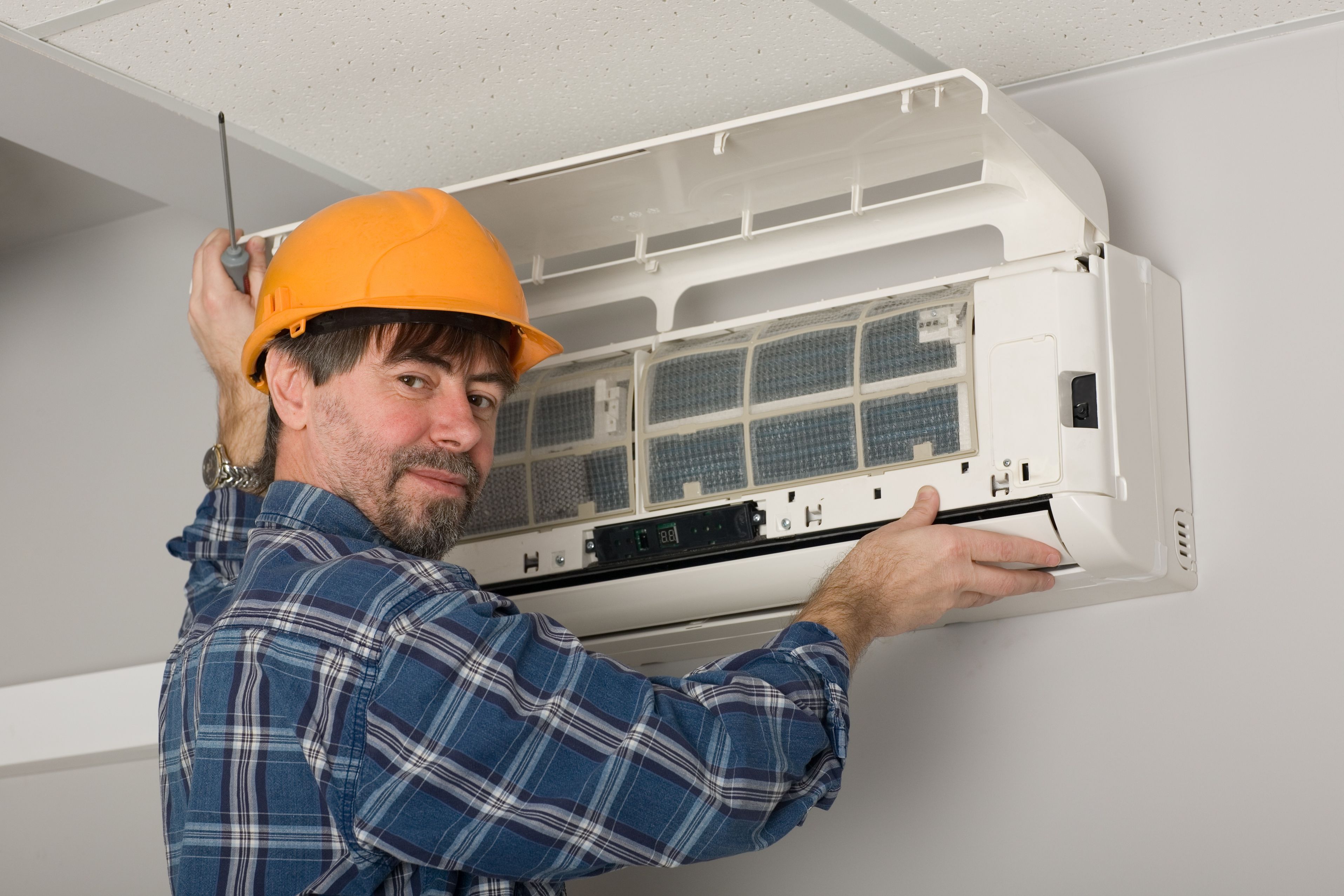 How To Select An Air Conditioning Contractor in Grand Haven