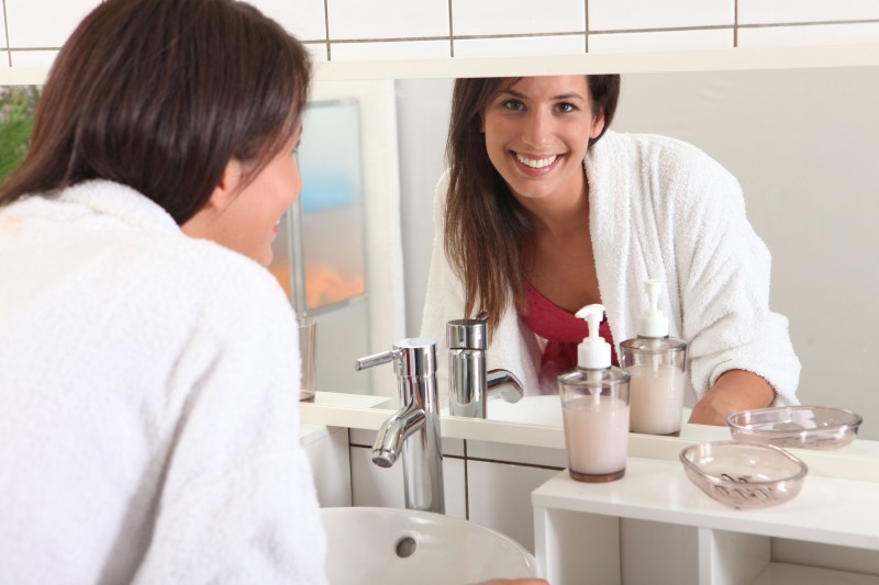 Choosing the Right Bathroom Mirror in Indianapolis, IN