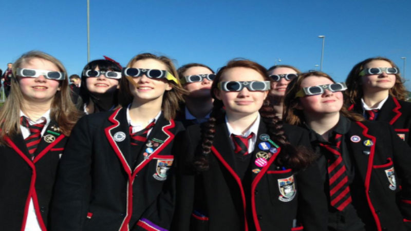 A Filter Will Protect Your Eyes While Gazing at the Sun