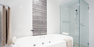 Options for Your Glass Shower Door in Indianapolis, IN