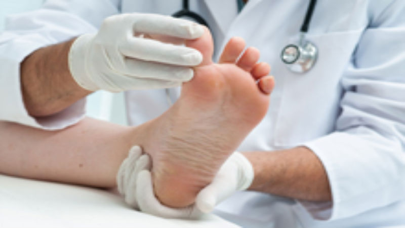 4 Reasons to Schedule a Visit with a Foot Doctor in South Side Chicago