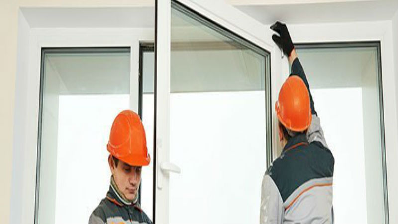 Choosing a Service to Perform Glass Replacement in St. Louis, MO