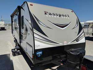 Tips on Selecting the Best RV Dealership in Des Moines, IA