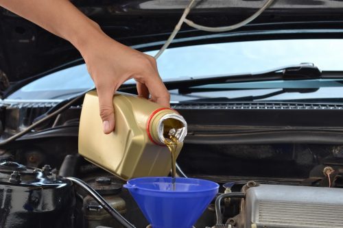 Oil Change Detroit Service Tips for Keeping Your Car Running Smoothly