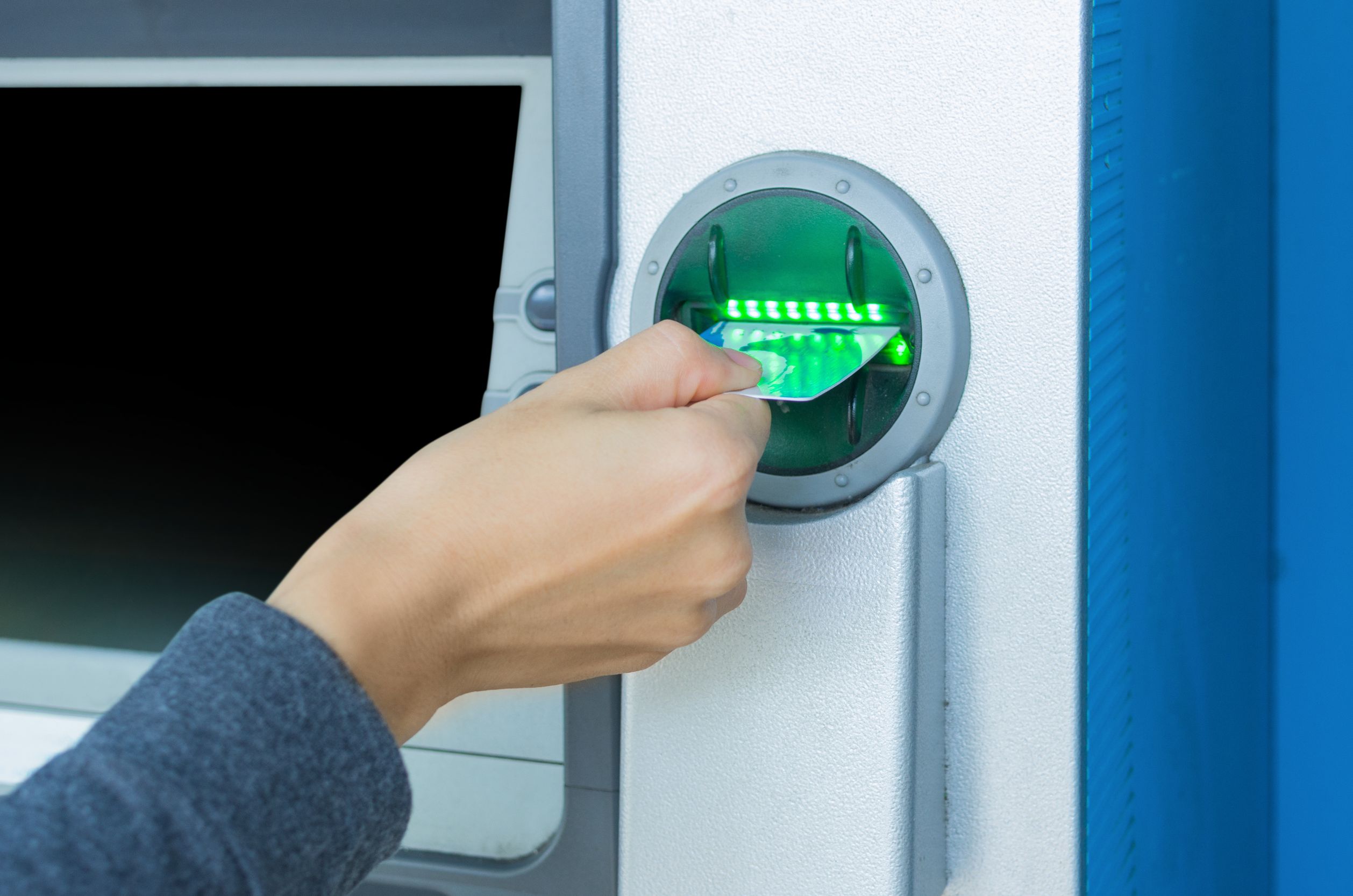 Avoid Bitcoin Scams by Using a Bitcoin ATM