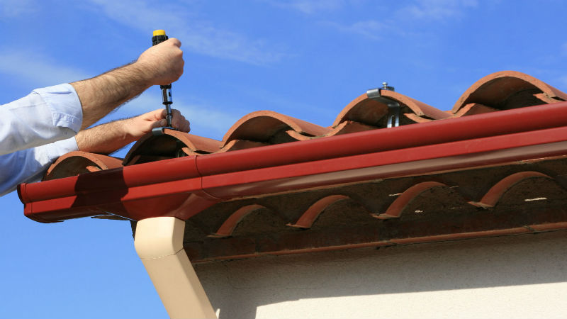 Tips for Eugene Homeowners to Prolong the Life of their Roof