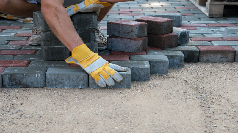 Choosing the Right Asphalt Paving Company in Phoenix: Top Factors to Consider