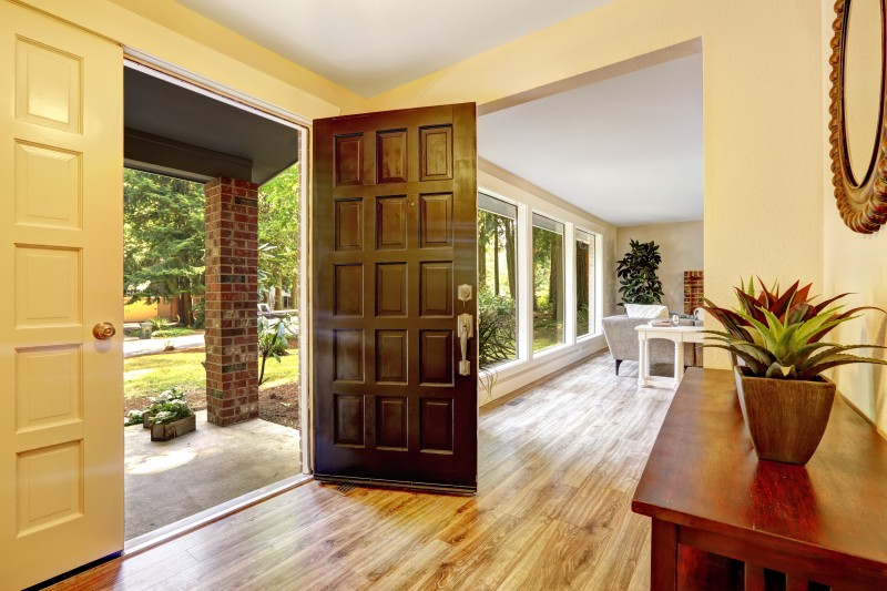 Tips For Choosing Storm Doors in Scarsdale Ny