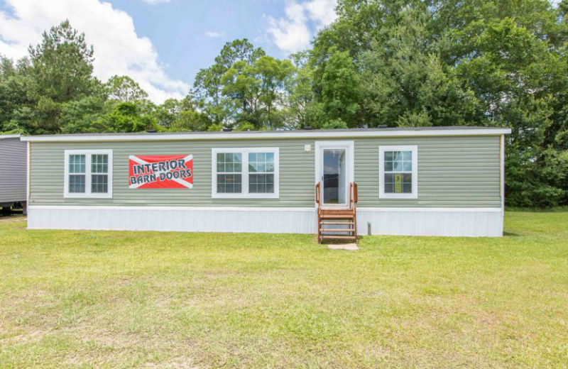 Four Reasons to Think About Investing in a Mobile Home Property