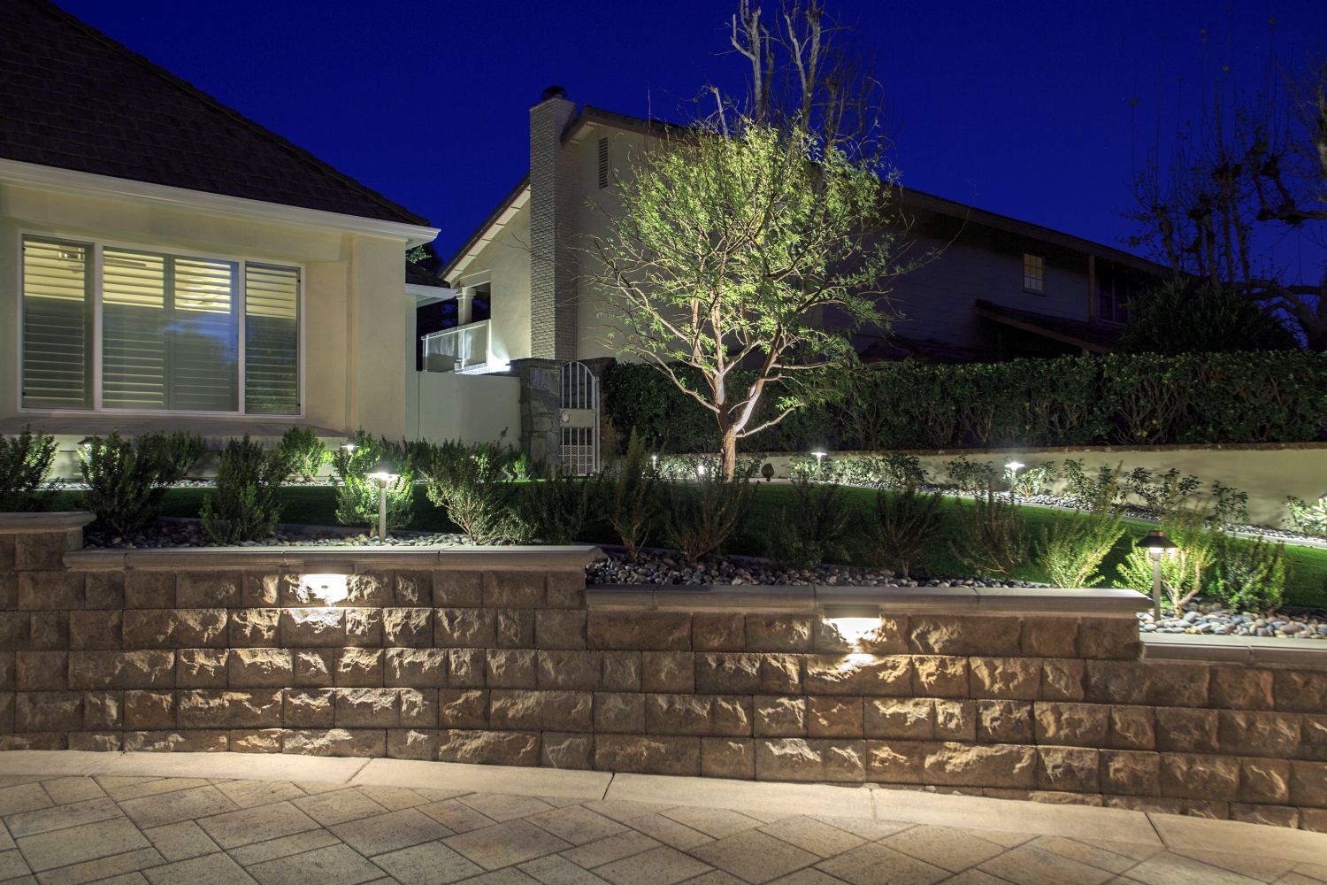 What to Know Before Hiring Patio Contractors in Yorba Linda, CA