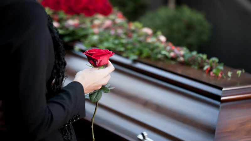 Services Funeral Homes in Roeland Park, KS Offer Families For Their Loved Ones
