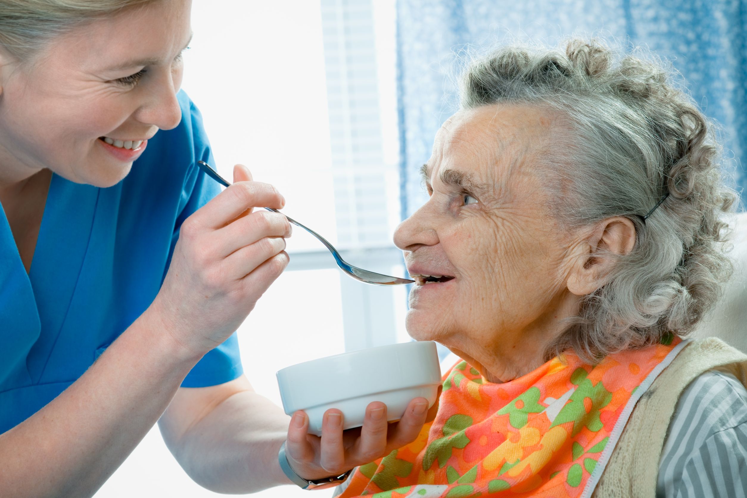 Benefits of Senior Companionship Services From Home Health Aides