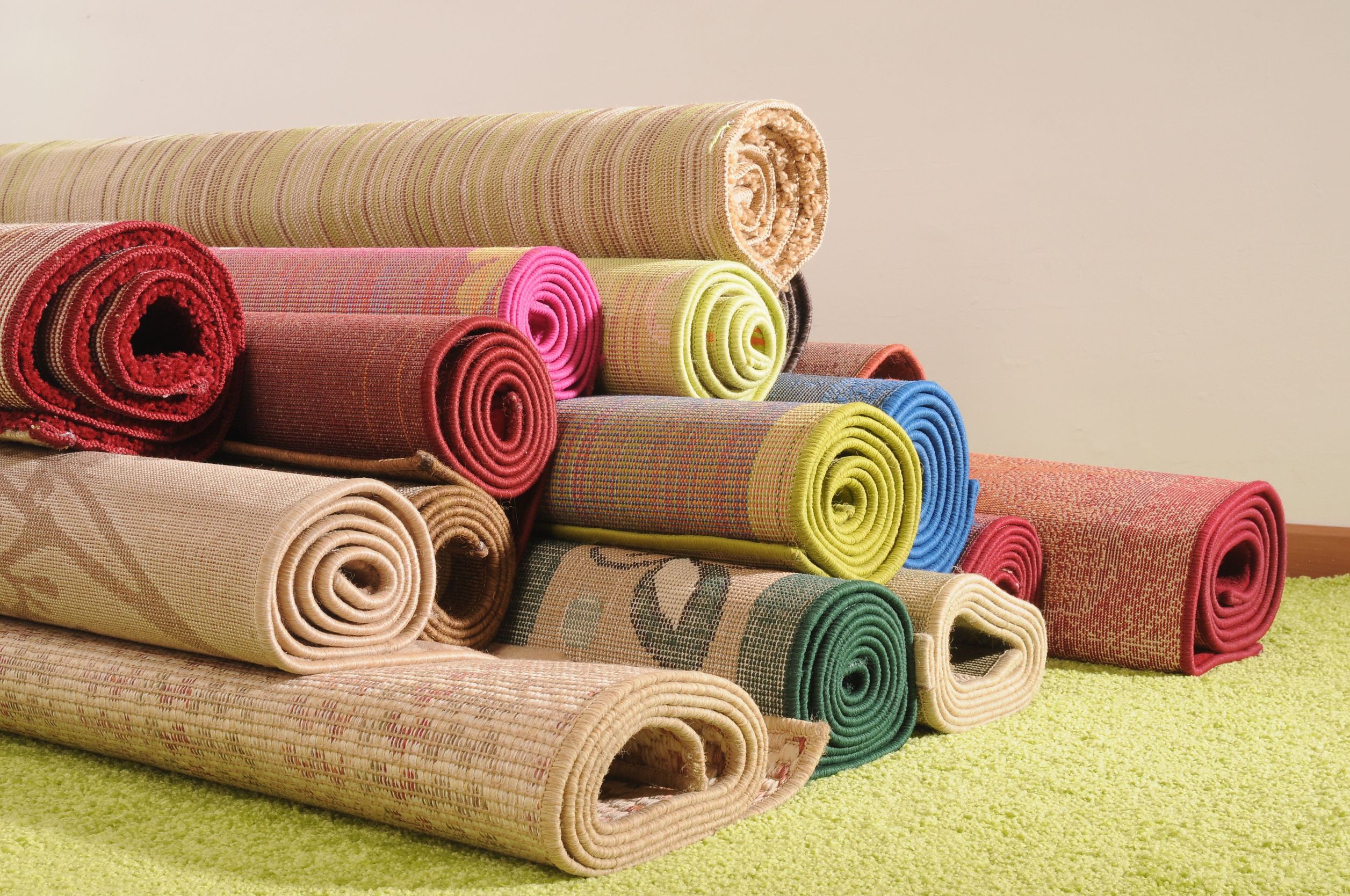 3 Signs It’s Time to Visit a Carpet Store in Evanston for New Flooring