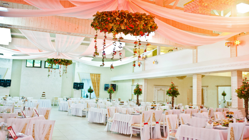 Why Hire a Wedding Event Planner in Sarasota, FL