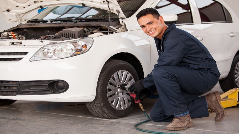 A Few Things Surprise, AZ, Residents Should Know About Brake Repair