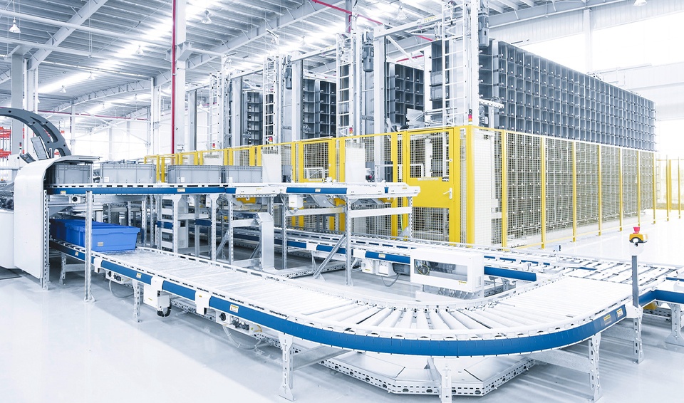 2 Types of Storage Solutions to Consider for Your Application in California