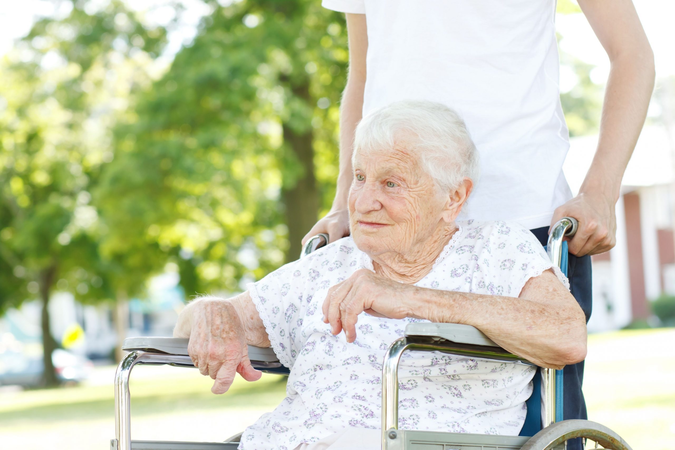 Why Hiring a Home Health Aide in Philadelphia is Such a Smart Idea