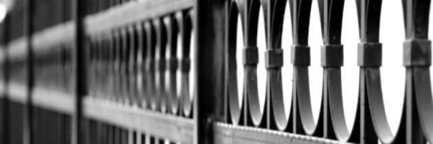 What are some great tips for installing vinyl fencing?