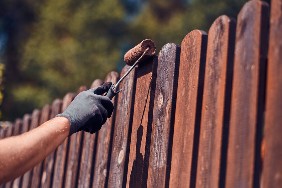 Why Choosing A Local Fence Company in Farmington, MI, Is The Smartest Decision?