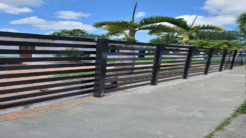 Why Hiring Contractors in Miami, FL to Install Your Fencing Is a Good Idea