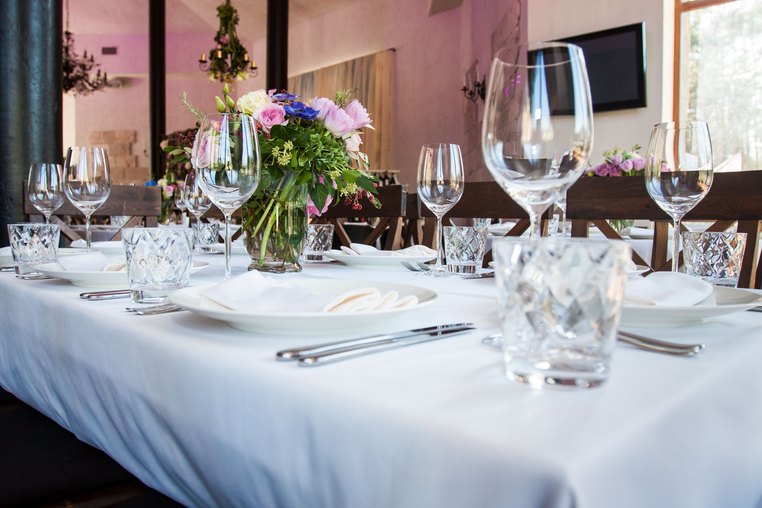 A Good Corporate Retreat Venue in Georgia Has to Accommodate All Types of Events