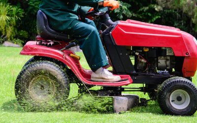 Tips for Choosing a Lawn Mowing Contractor West Chicago Homeowners Can Rely On